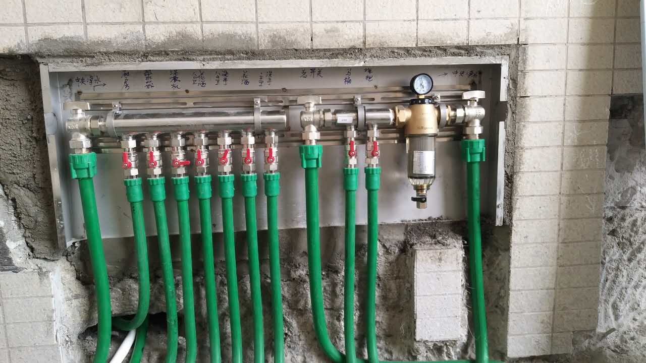 大流量自带过滤器分水器